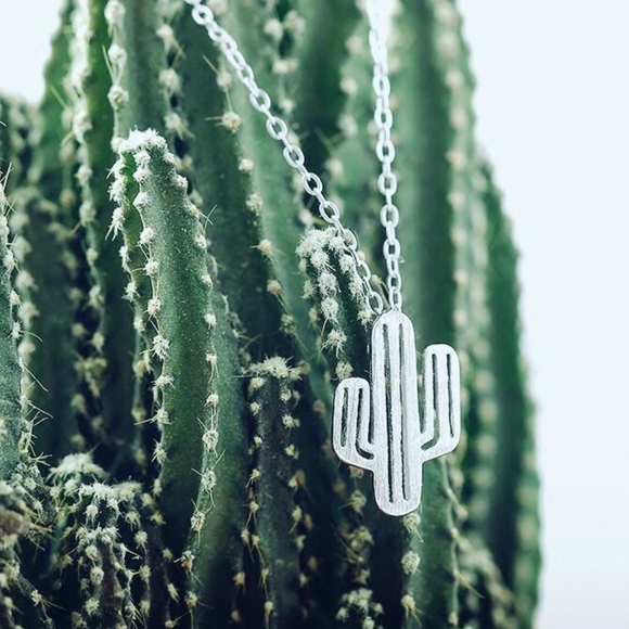 golden threads Jewelry - Cactus Dainty Pendant Necklace Silver